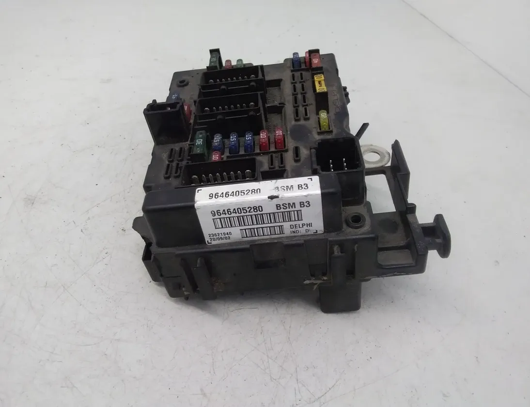 PEUGEOT 308 T7 (2007-2015) Блок керування комфортом 9646405280 28674704