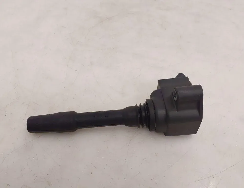 BMW 5 Series G30/G31 (2016-2023) Провод высокого напряжения зажигания (провод свечи) 8643360 33492809