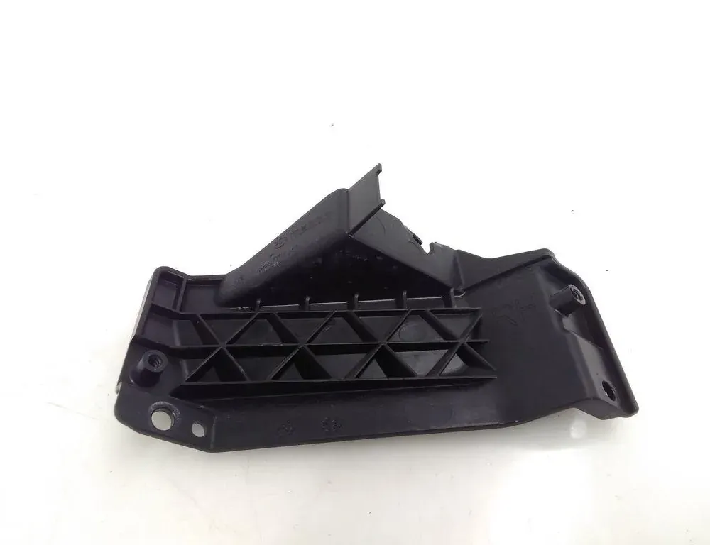 MAZDA CX-30 1 generation (2019-2023) Передній правий кронштейн бампера DFR50C11 35110992