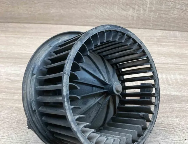 VOLKSWAGEN Transporter T4 (1990-2003) Нагревательный вентиляторный моторчик салона 357819021,3137020022 34408324