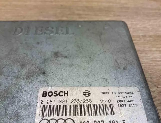 AUDI 100 4A/C4 (1990-1994) Блок керування двигуном ECU 4A0907401F,0281001255,256 34380722