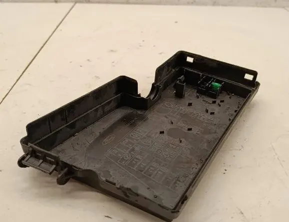 FORD Mondeo 3 generation (2000-2007) Кришка блоку запобіжників 3M5T14A076AC 35049372