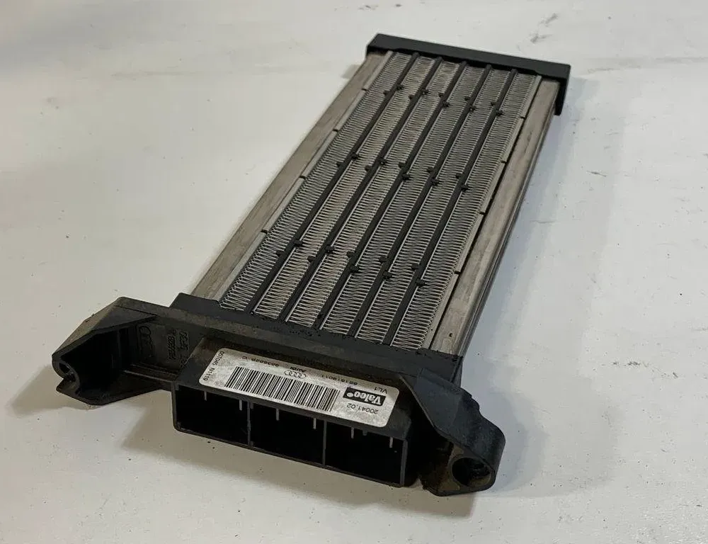 AUDI A4 B7/8E (2004-2008) Електричний радіатор опалення салону 8E1819011 30672852