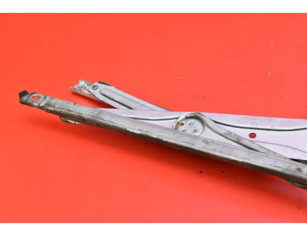 TOYOTA Corolla Verso 1 generation (2001-2009) Регулятор вікна лівої передньої двері 85720-0F030-B 35108670