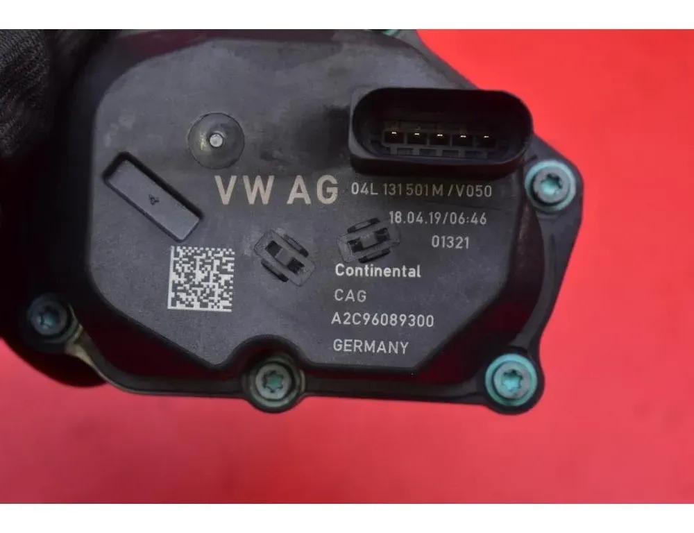 SKODA Octavia 3 generation (2013-2020) Двигун клапана повітряного потоку кондиціонера 04L131501M 28135553