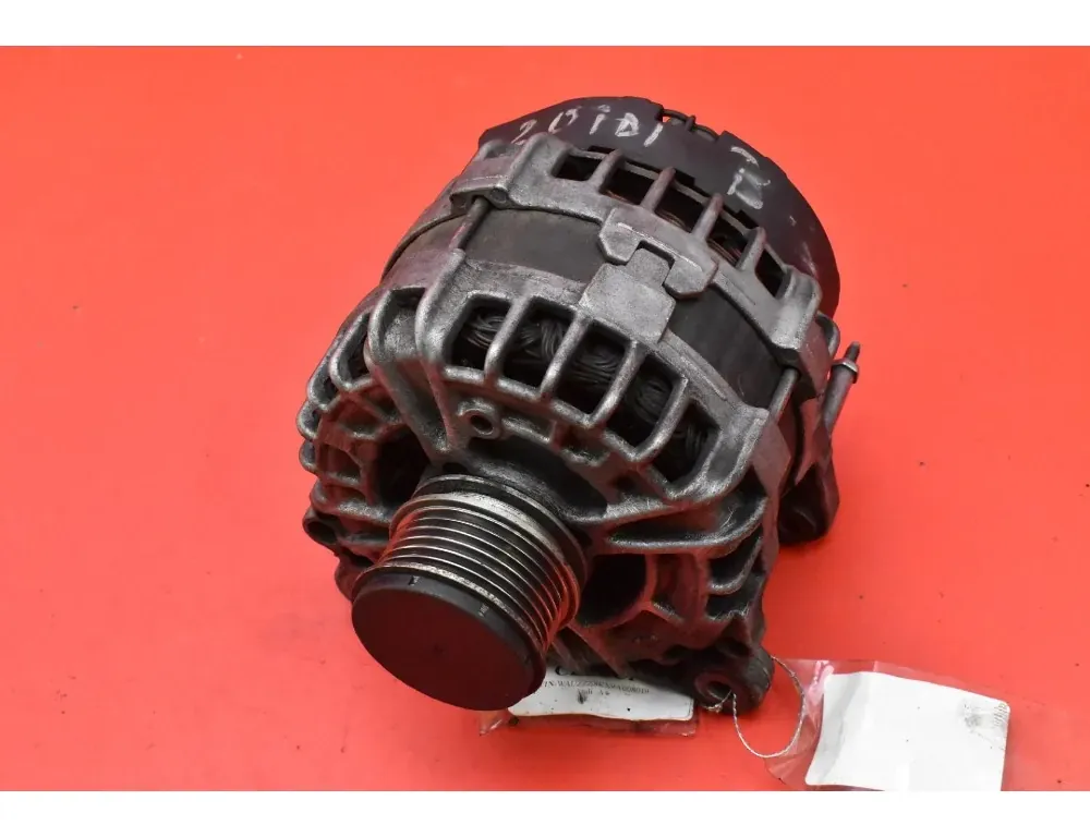 AUDI A4 B8/8K (2011-2016) Генератор 03L903024F 33150148