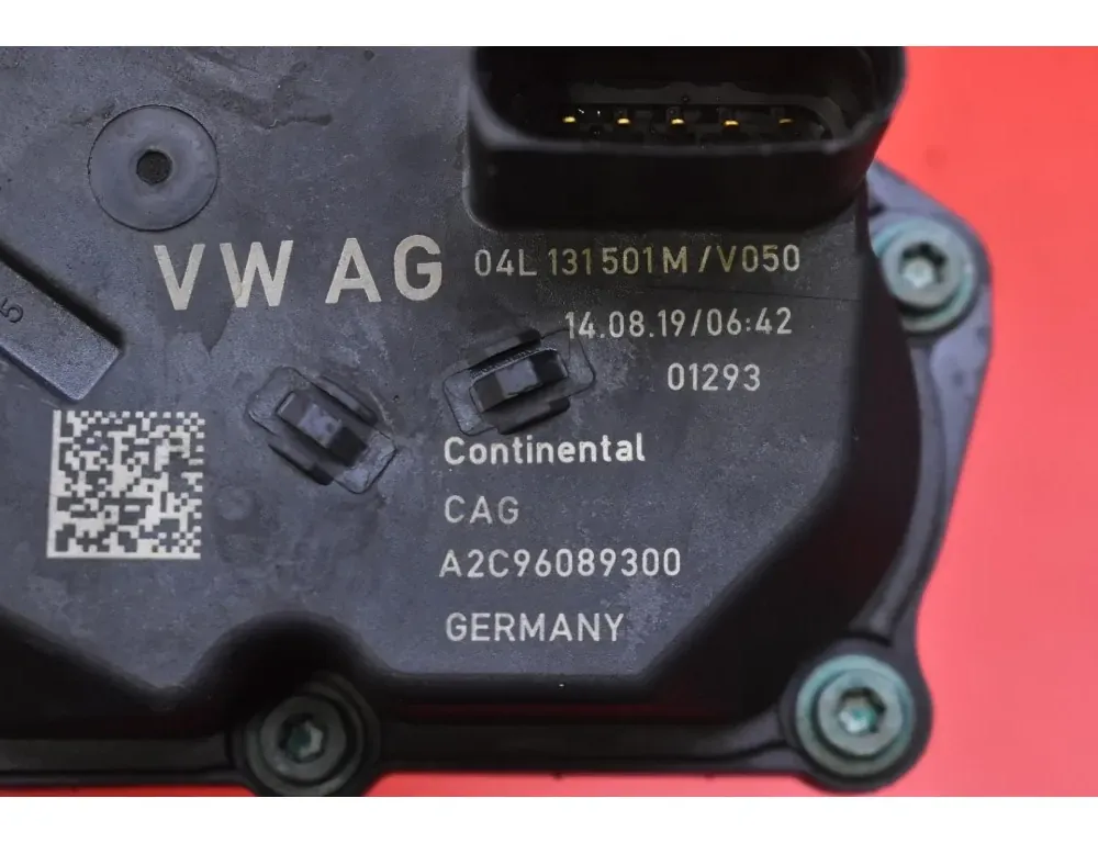 VOLKSWAGEN Passat B8 (2014-2023) Клапан EGR 04L131501M 33516691