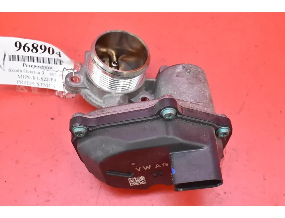 SKODA Octavia 3 generation (2013-2020) Двигун клапана повітряного потоку кондиціонера 04L131501M 35108663