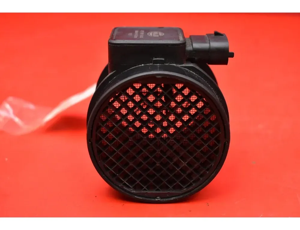 OPEL Vectra C (2002-2005) Датчик масового витоку повітря MAF 8ET009142-03 35108681