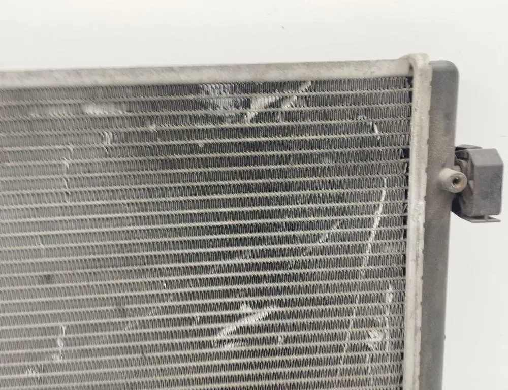 VOLKSWAGEN Golf 4 generation (1997-2006) Радіатор кондиціонера 31178919