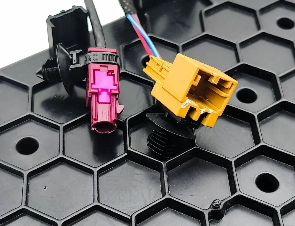 AUDI Q5 8R (2008-2017) Беспроводная зарядная станция 80A864981D 33234839