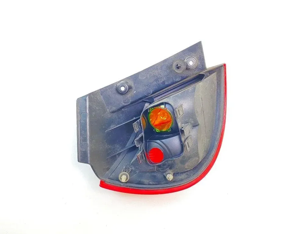 MITSUBISHI Colt 6 generation (2002-2013) Права задня фара MR957366 31339384