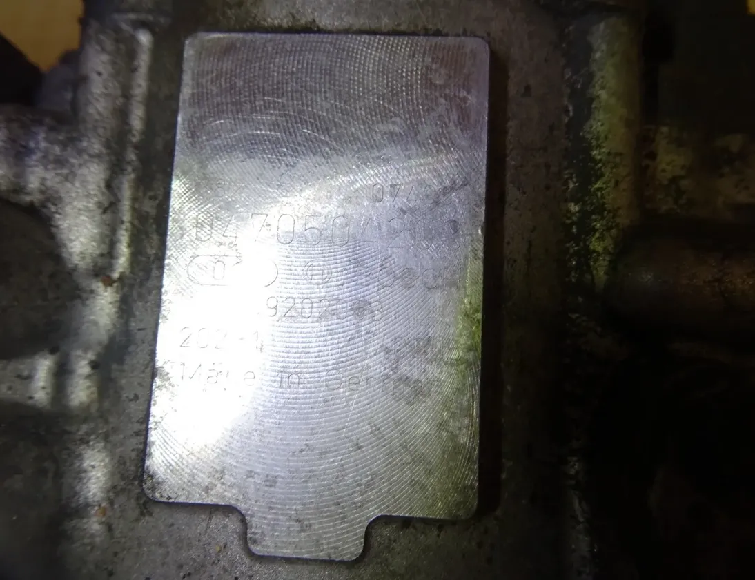 OPEL Vectra C (2002-2005) Топливный насос 0470504203 33368221