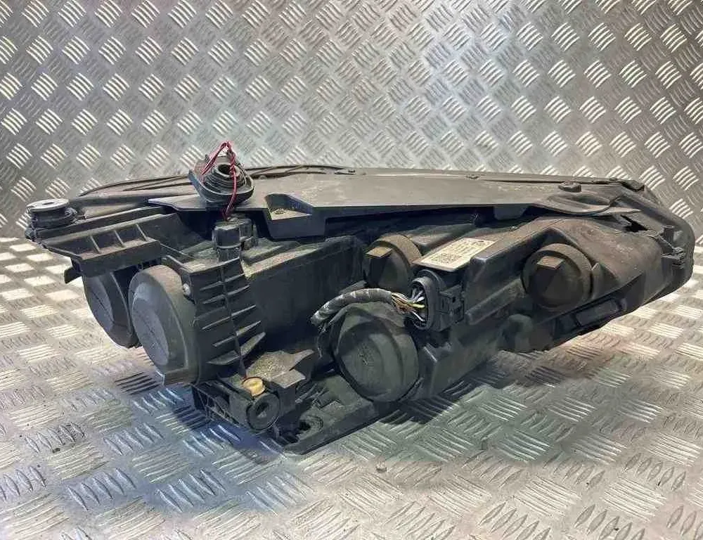 VOLKSWAGEN Passat B7 (2010-2015) Ліва передня фара 3G2941005B 32459161