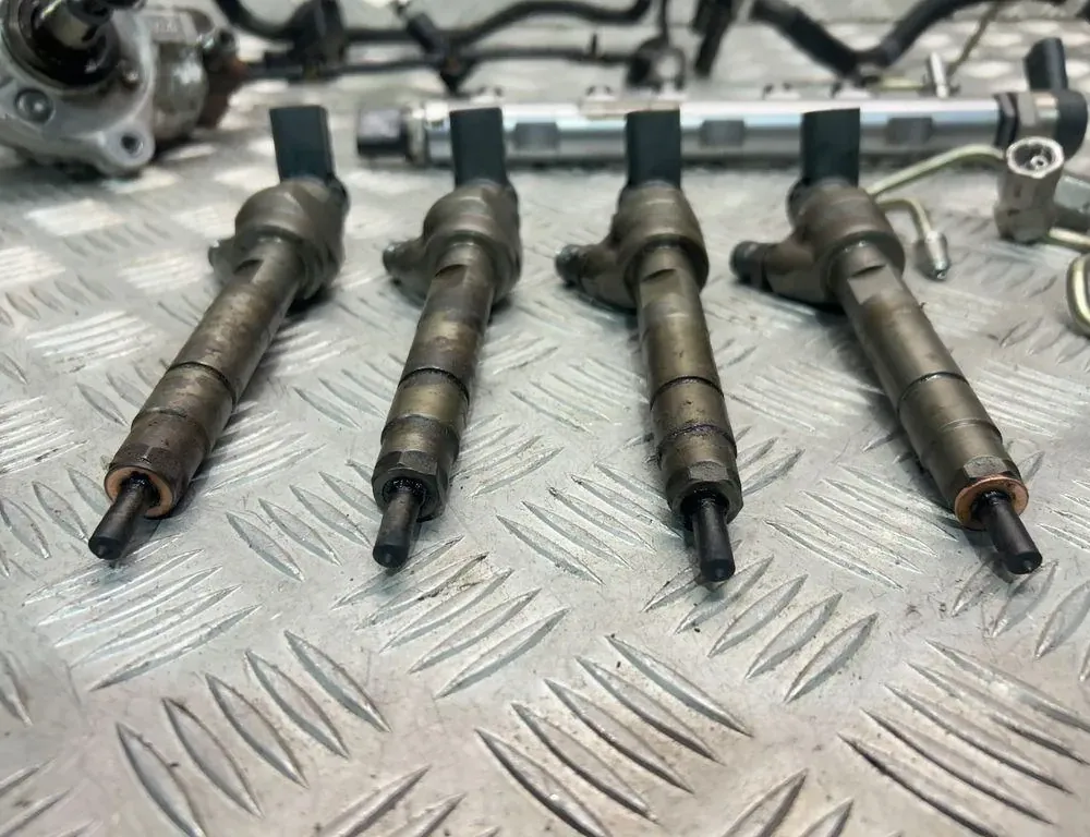 BMW 3 Series E90/E91/E92/E93 (2004-2013) Комплект Форсунки 0445110478 35104524