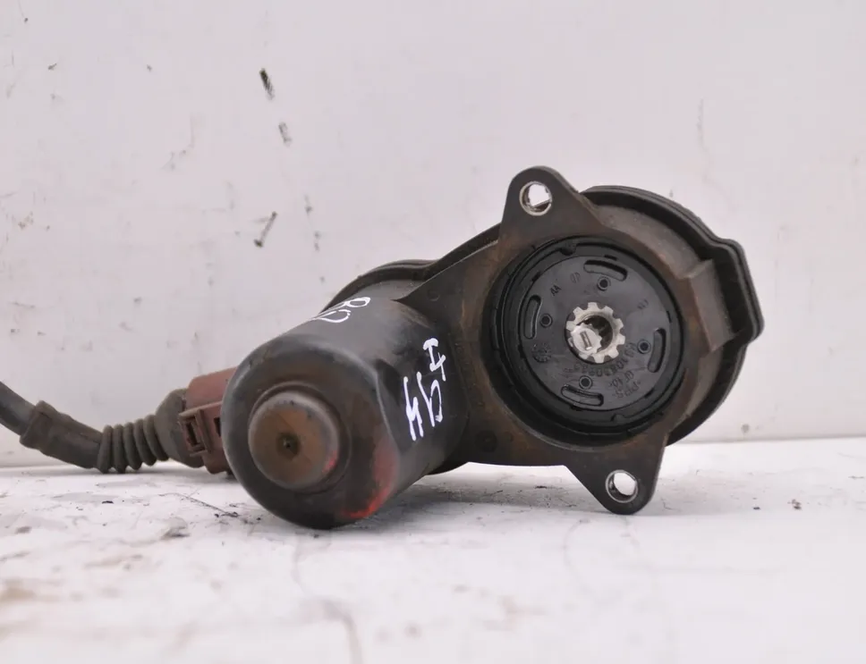 AUDI A4 B8/8K (2011-2016) Задній лівий гальмівний супорт 32347485 33606039