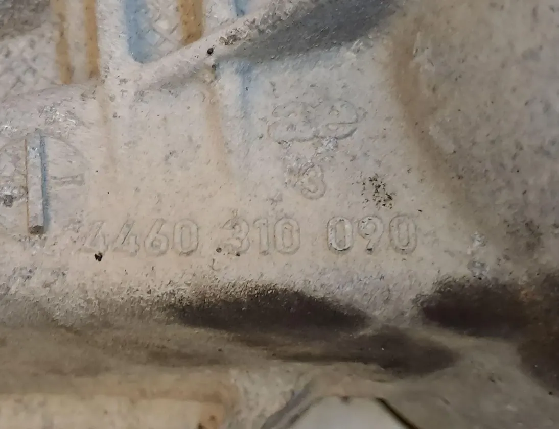 VOLKSWAGEN Touareg 2 generation (2010-2018) Задній диференціал 4460310090 30133548