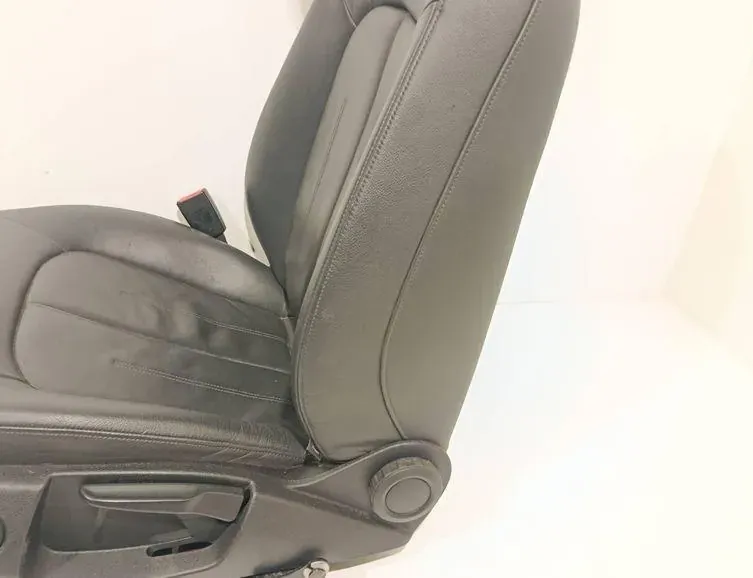 AUDI A6 allroad C7 (2012-2019) Переднє ліве сидіння 8k0881105f 33175577