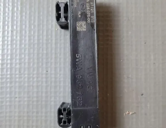 VOLKSWAGEN ID.4 1 generation (2020-2023) Антена безключового доступу 5WA962132 33213255