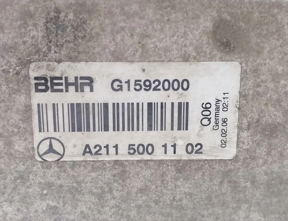 MERCEDES-BENZ E-Class W211/S211 (2002-2009) Радиатор интеркулера A2115001102 30248009