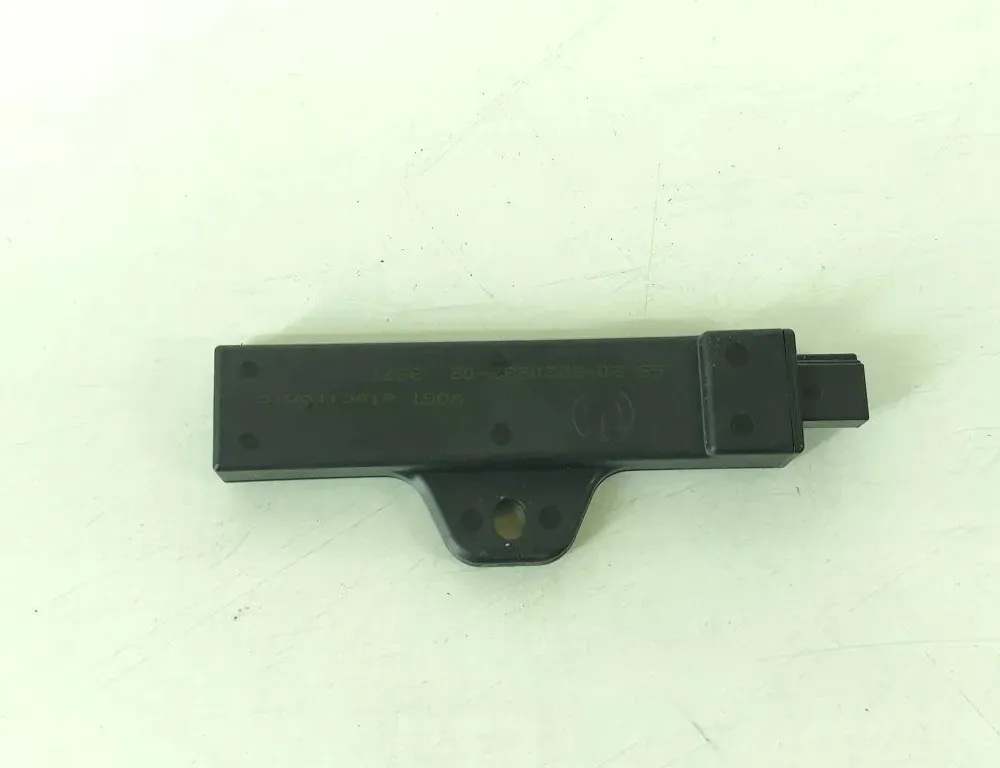 BMW 5 Series F10/F11 (2009-2017) Ручка крыши (передняя левая) 9220832 33228942