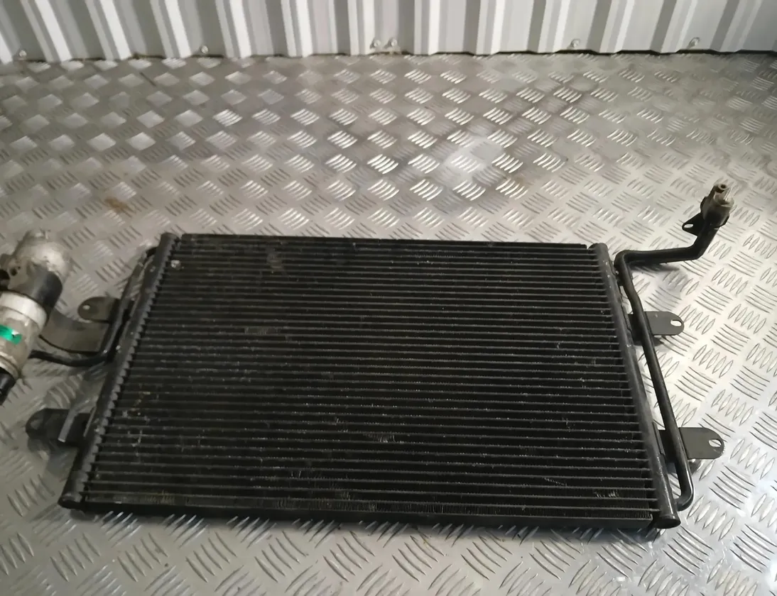 VOLKSWAGEN Golf 6 generation (2008-2015) Радиатор кондиционера 1J0820411D 29756987