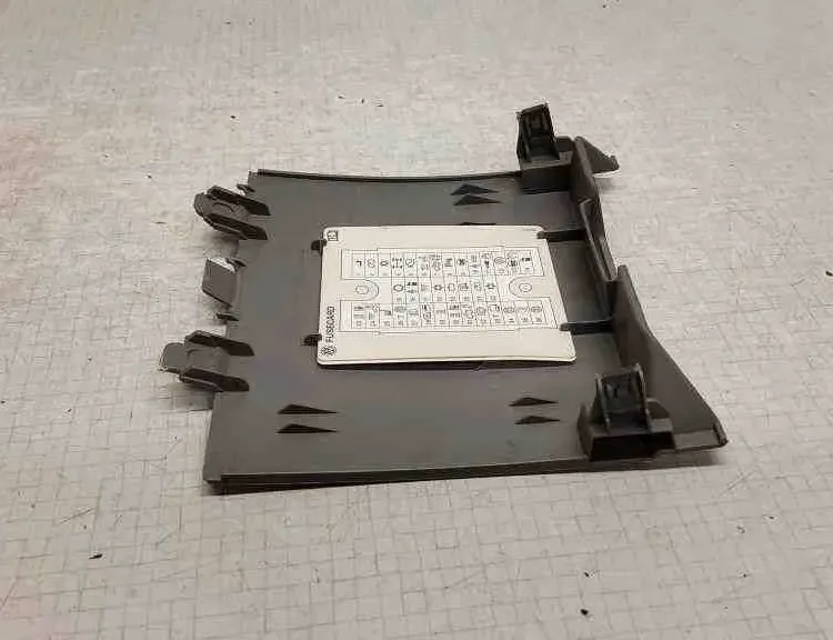 VOLKSWAGEN Transporter T5 (2003-2015) Кришка блоку запобіжників 7H1857151B 32556594