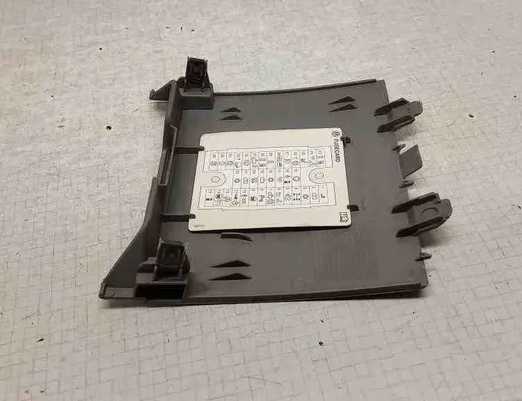 VOLKSWAGEN Transporter T5 (2003-2015) Кришка блоку запобіжників 7H1857151B 32556594