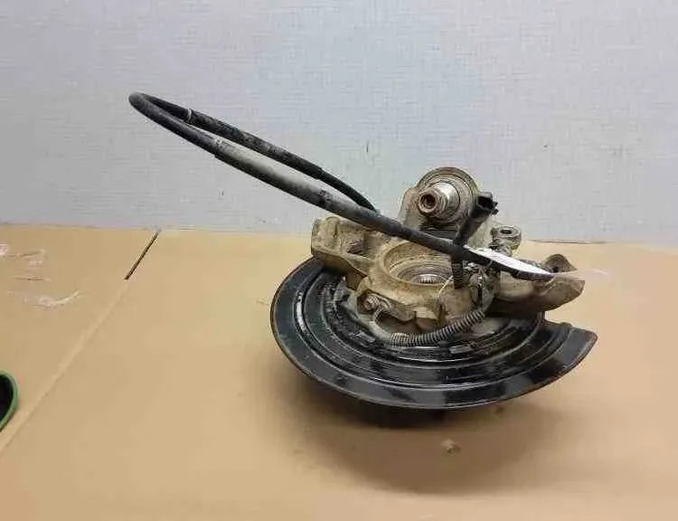 JEEP Grand Cherokee 4 generation (WK) (2004-2024) Маточина заднього правого колеса 04877112AB 32557939