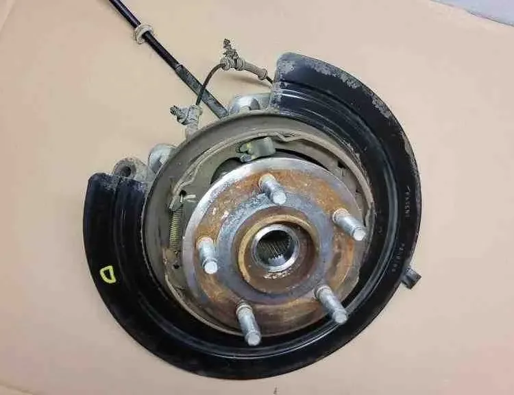 JEEP Grand Cherokee 4 generation (WK) (2004-2024) Маточина заднього правого колеса 04877112AB 32557939