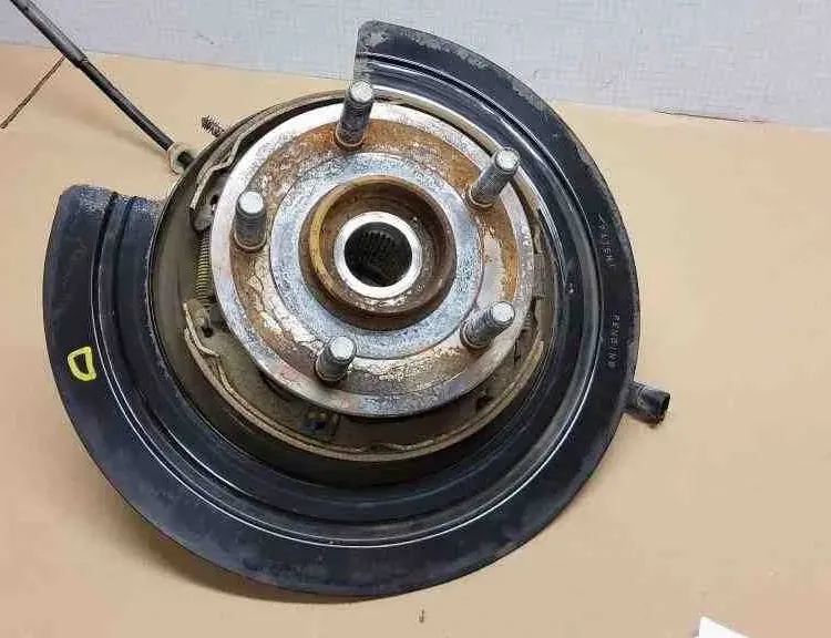 JEEP Grand Cherokee 4 generation (WK) (2004-2024) Маточина заднього правого колеса 04877112AB 32557939