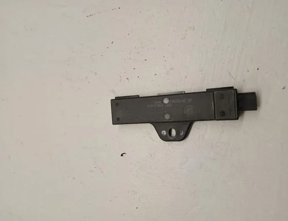 BMW 7 Series G11/G12 (2015-2023) Антена безключового доступу 9220832 33188316