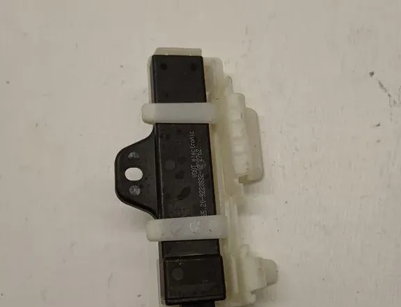 BMW 7 Series G11/G12 (2015-2023) Антенна бесключевого доступа 9220832 33189070