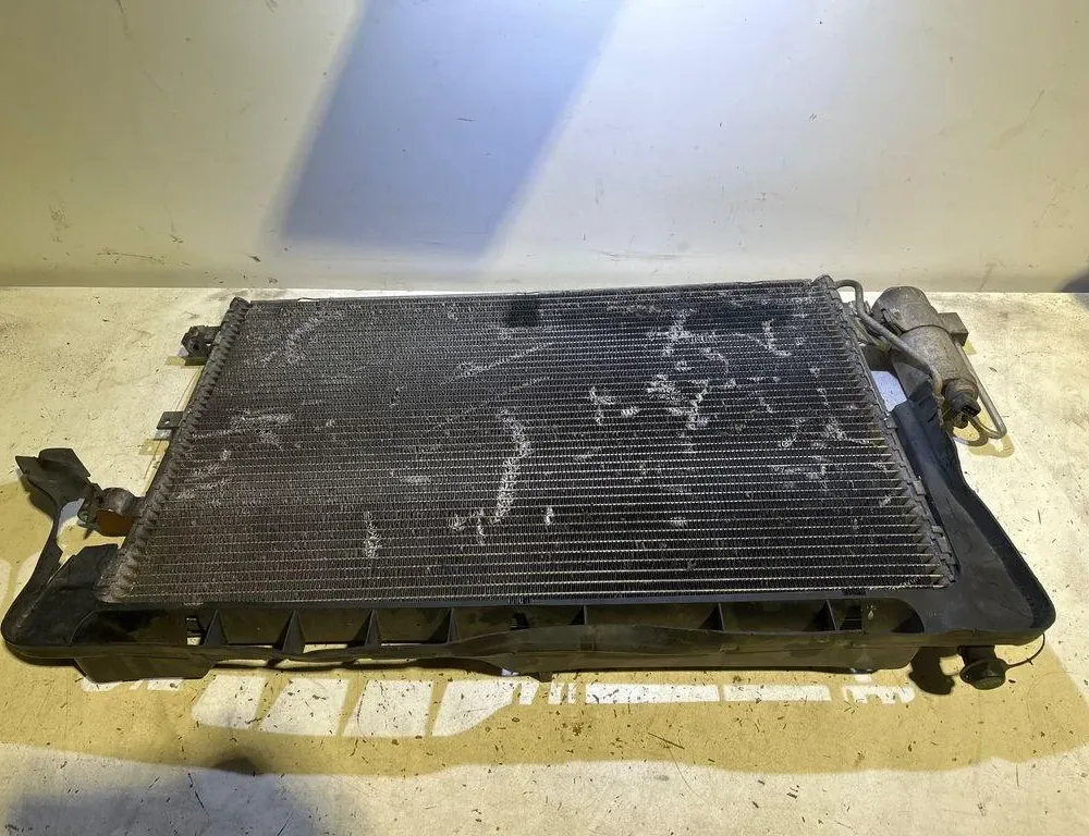 VOLVO XC90 1 generation (2002-2014) Радиатор кондиционера 8620592 35022944