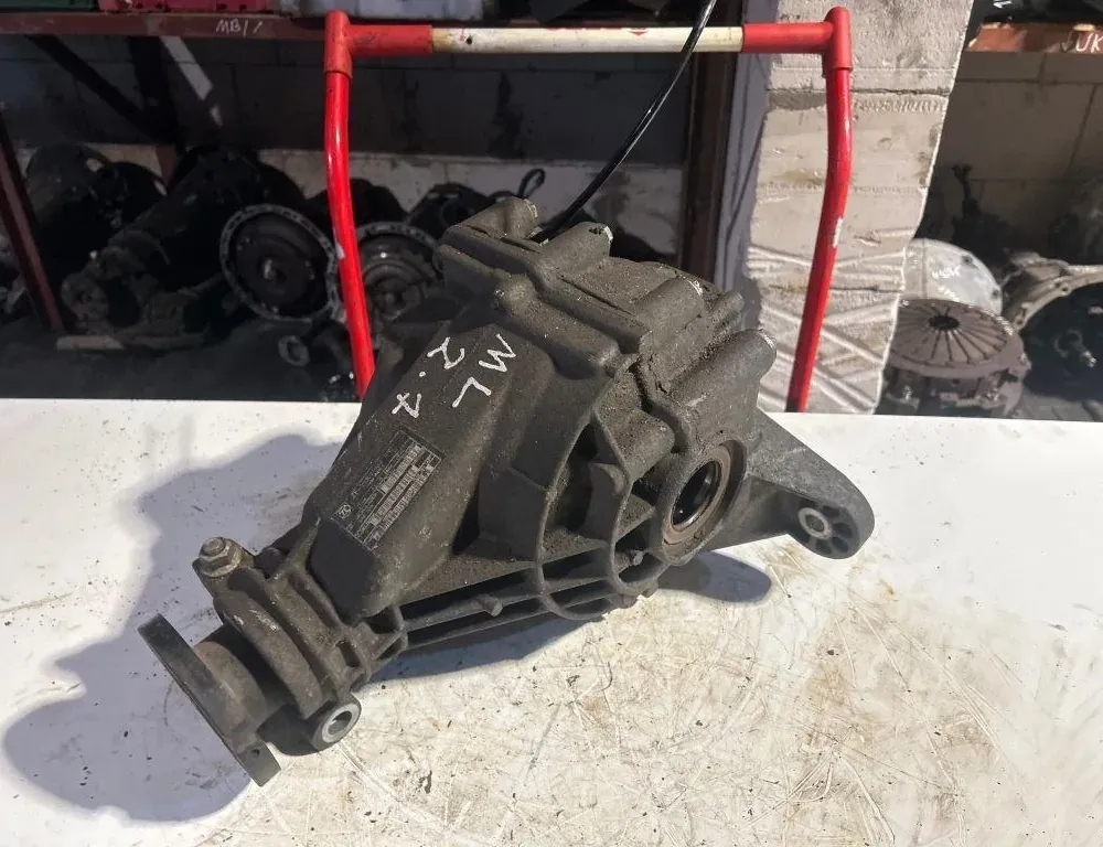 MERCEDES-BENZ M-Class W163 (1997-2005) Задній диференціал 4460060029,2001660576 35015096