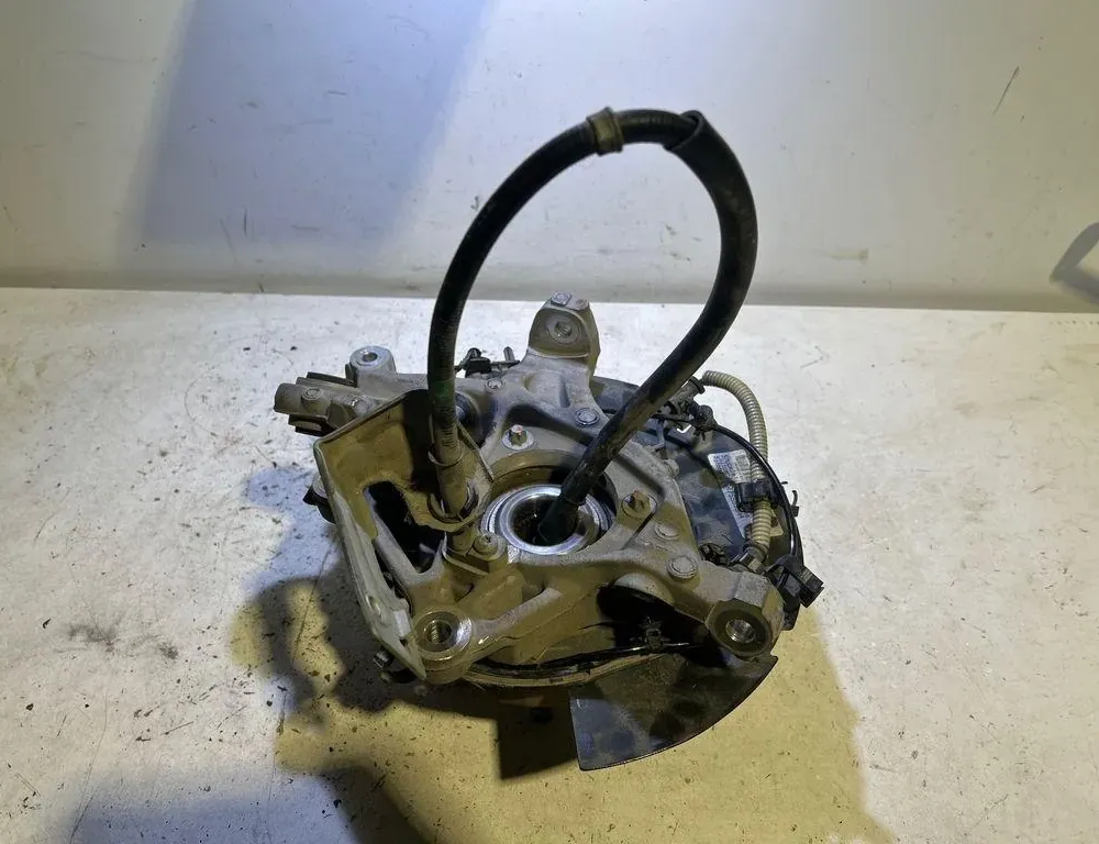 DODGE Challenger 3 generation (2008-2024) Маточина заднього лівого колеса 35036647