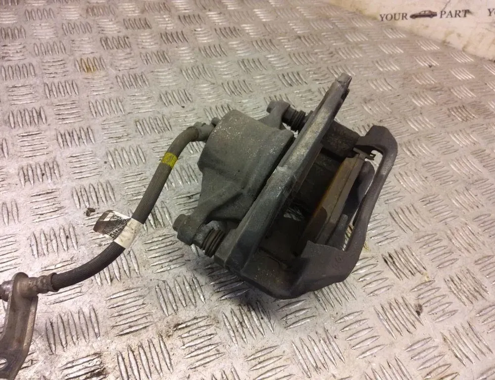 KIA Cee'd 3 generation (2018-2020) Супорт тормозов передний левый 58110G4100 33221573