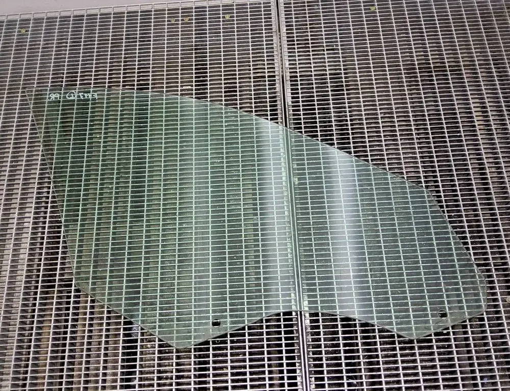 BMW 5 Series F10/F11 (2009-2017) Скло передньої лівої двері 43R00050 33401473