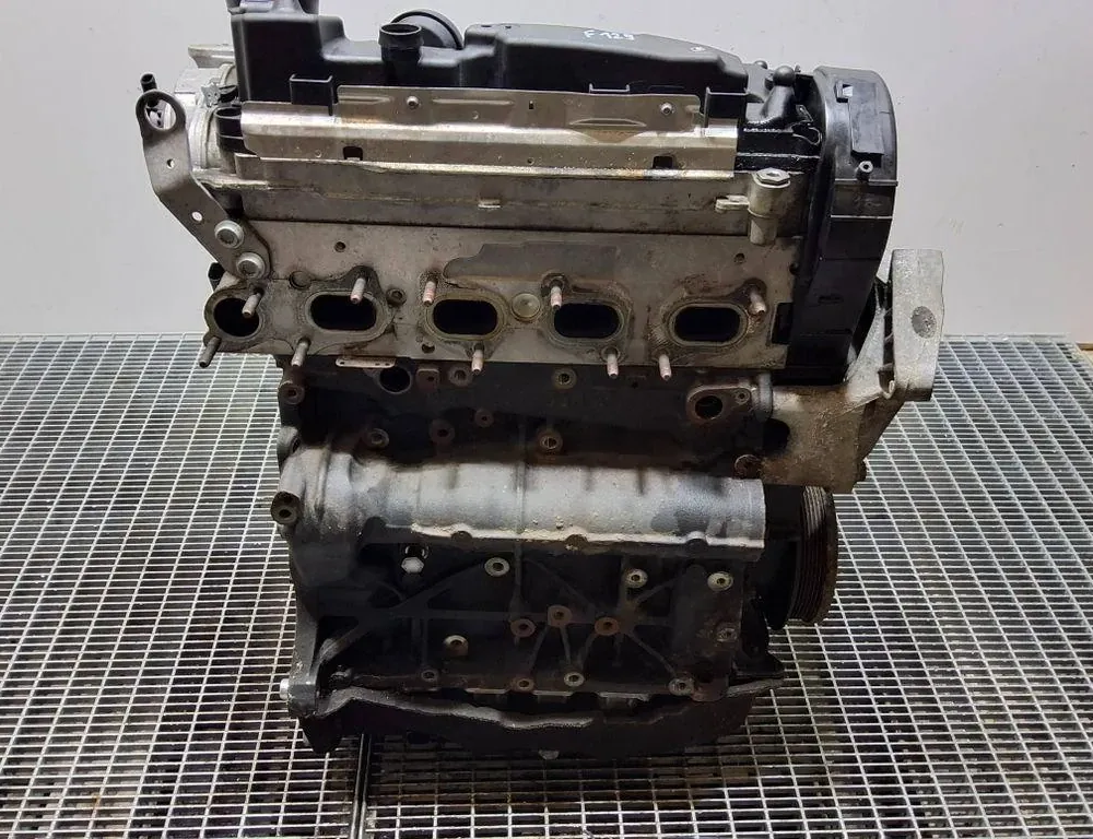 SEAT Leon 3 generation (2012-2020) Двигатель 04L103292G 33402364