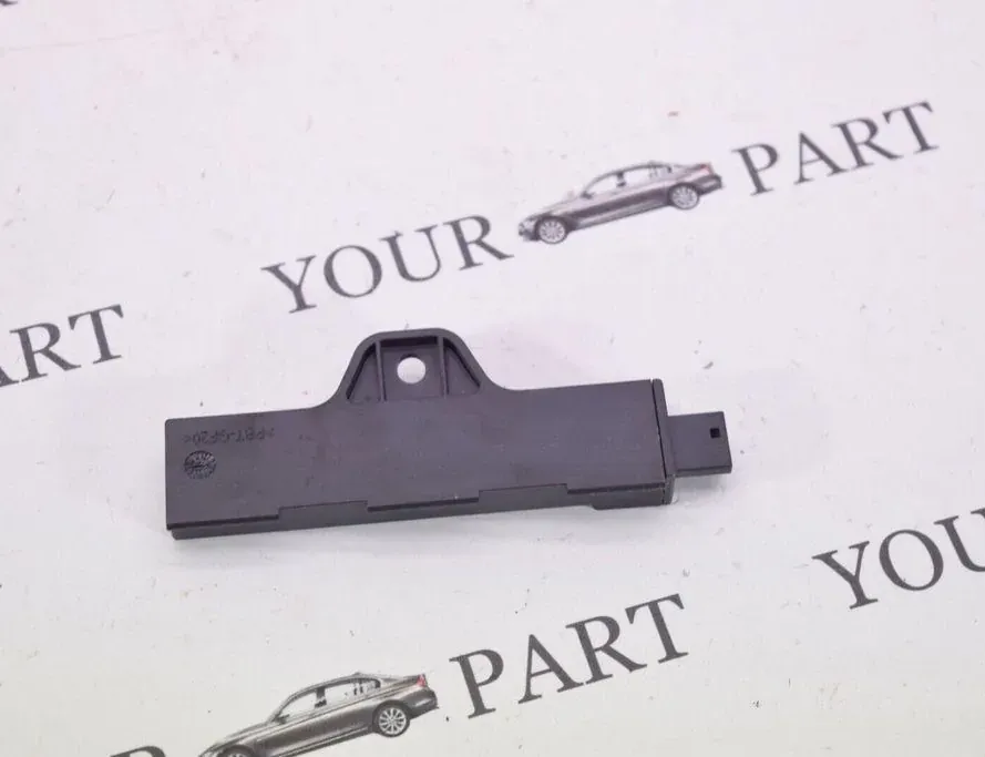 BMW X3 F25 (2010-2017) Антенна бесключевого доступа 9220832 33482947