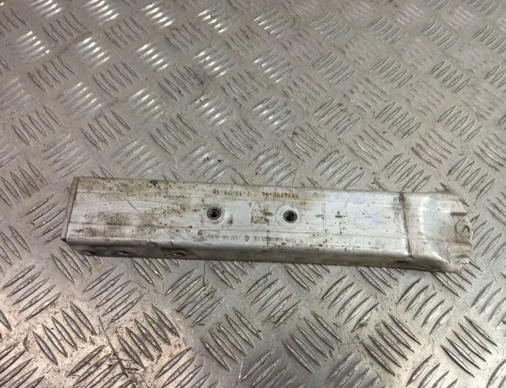 BMW X1 F48/F49 (2015-2023) Держатель радиатора 7374790 33484111