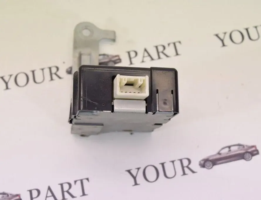 TOYOTA Previa 2 generation (2000-2006) Блок керування передніми правими дверима 8974128131 33486589