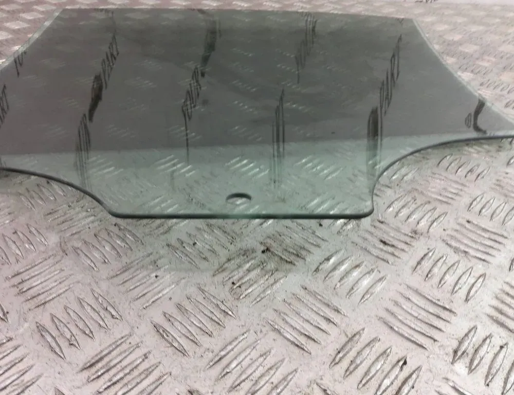 BMW 5 Series F10/F11 (2009-2017) Стекло задней праой двери 43R00049 33488416