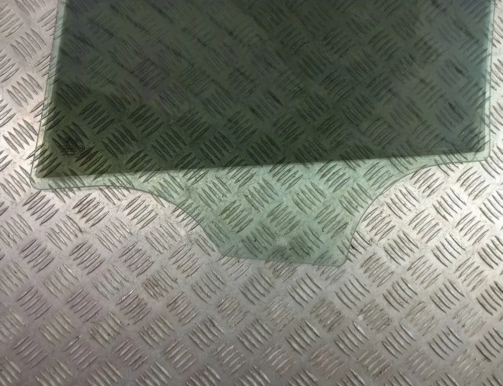 BMW 5 Series F10/F11 (2009-2017) Стекло задней праой двери 43R00049 33488416