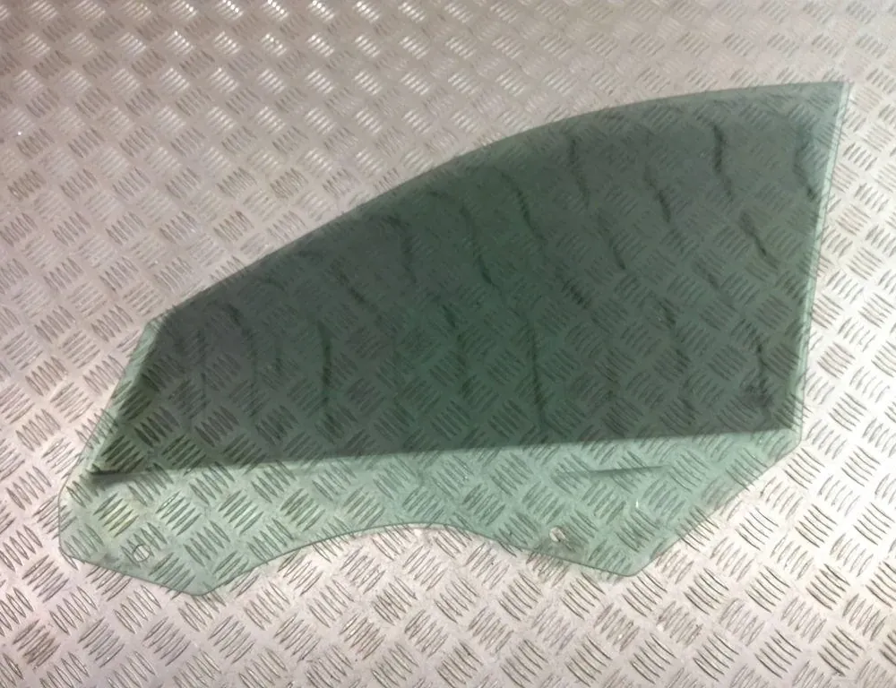 BMW 5 Series F10/F11 (2009-2017) Скло правої передньої двері DOT24M62AS2,43R00050 33488418