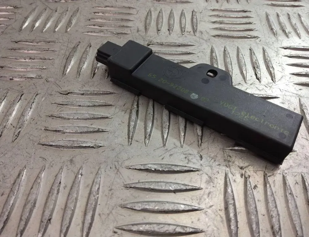 BMW 5 Series F10/F11 (2009-2017) Антенна бесключевого доступа 9220832 33488512