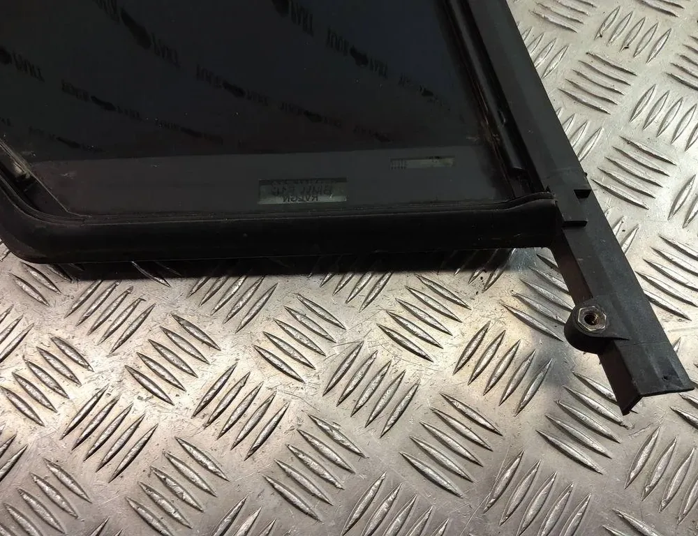 BMW 5 Series F10/F11 (2009-2017) Стеклянная рейка задней двери 7311245 33489032