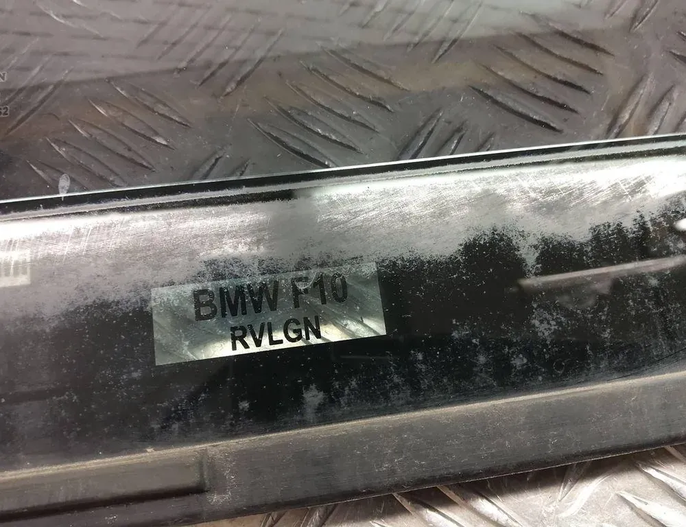 BMW 5 Series F10/F11 (2009-2017) Стеклянная рейка задней двери 43R001582 33489786