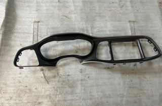 DODGE Challenger 3 generation (2008-2024) Крышка центральной консоли PA0002821X9AA 31460017