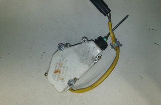 SEAT Alhambra 1 generation (1996-2010) Двигатель центрально замка 95vw9b241ab 22800133